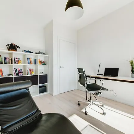 Two-story With Panoramic View *