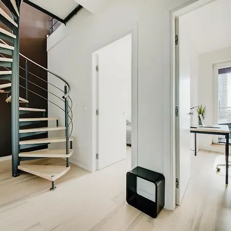 Two-story With Panoramic View *
